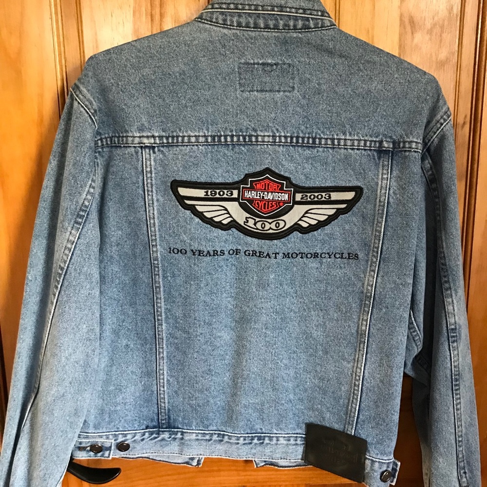 Women’s jean jacket